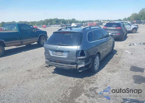 2014 Volkswagen Jetta Sportwagen 2.0L Tdi from USA, damaged, VIN 3VWPL7AJ1EM601733